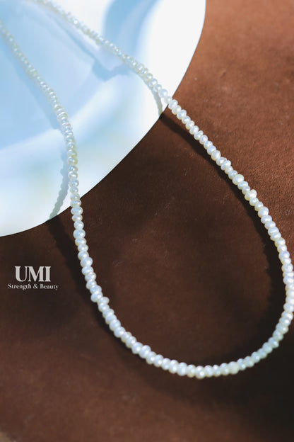 Thin Pearl Choker Necklace